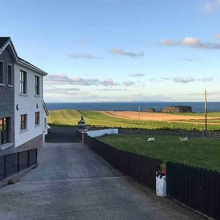 Dunshamrock @Sheep Island View Villa Ballintoy Exterior photo