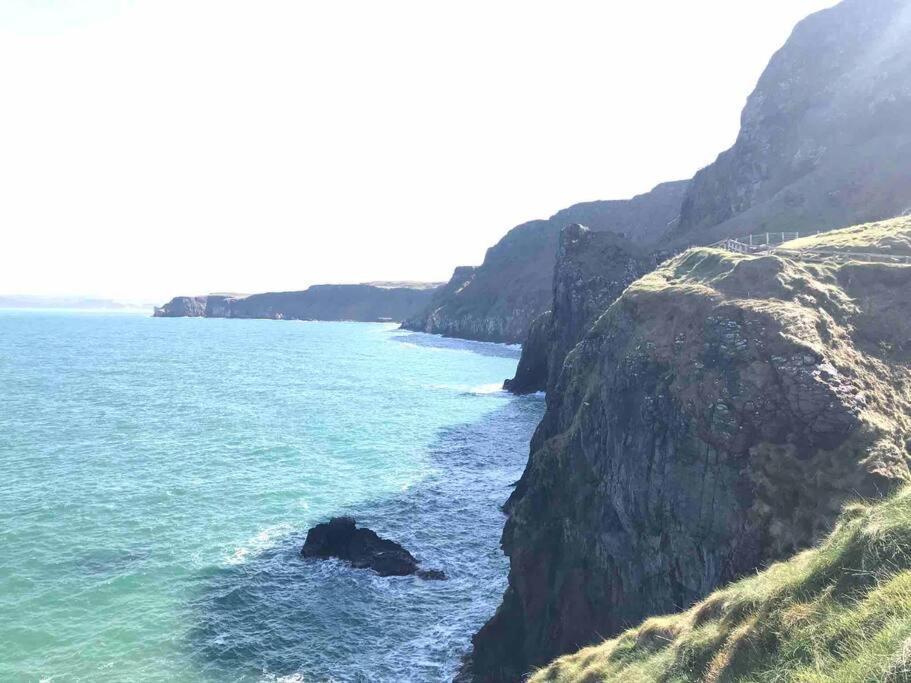 Holiday home Dunshamrock @sheep Island View Ballintoy