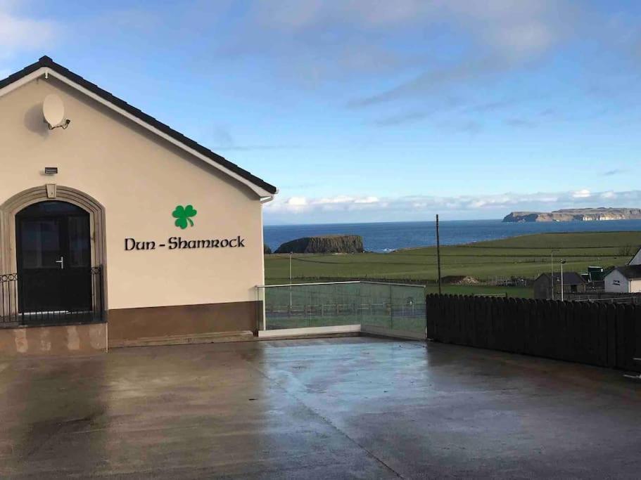 Dunshamrock @sheep Island View Holiday home